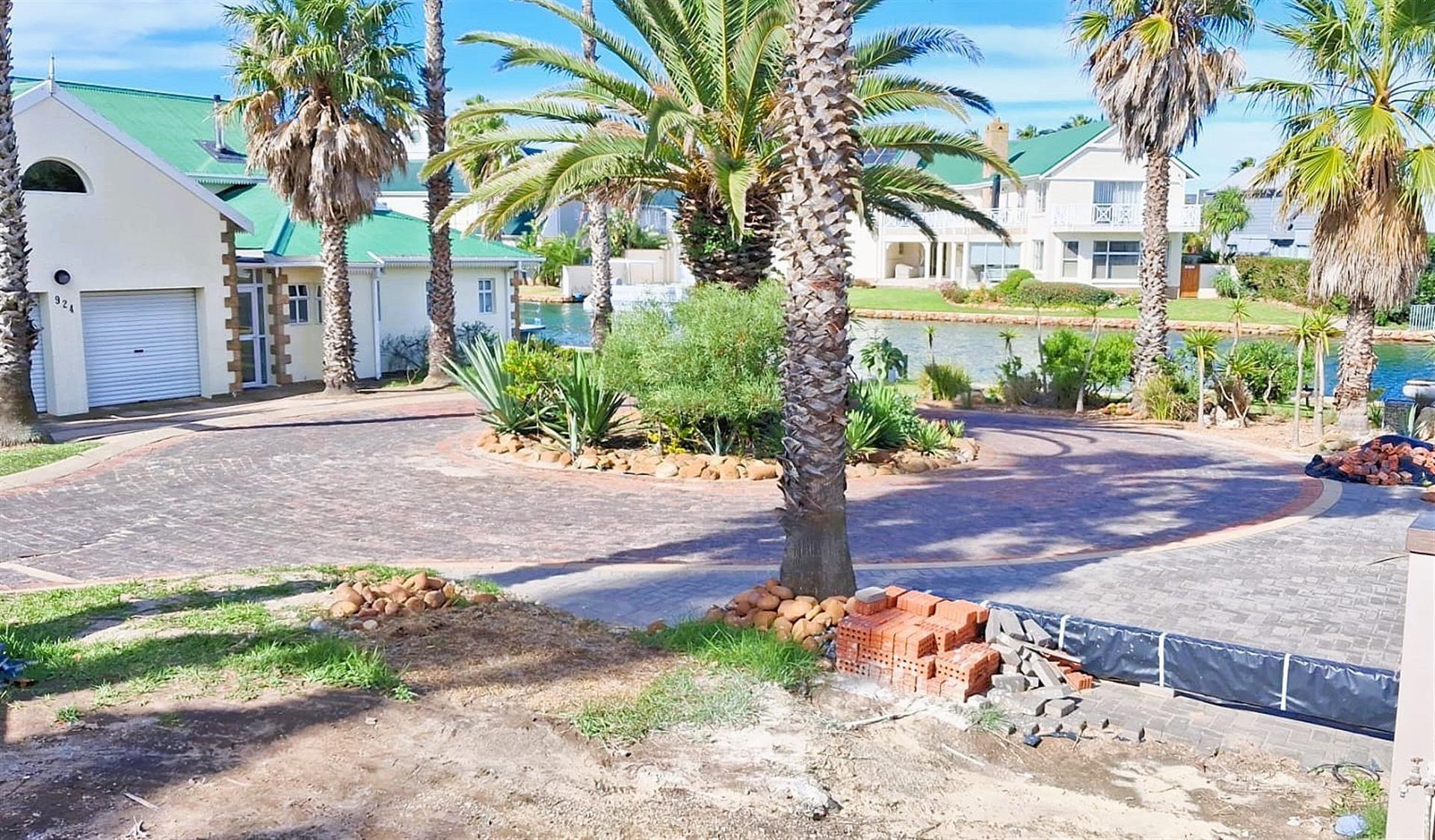 3 Bedroom Home for Sale in Marina Martinique - Secure Coastal Living in Jeffreys Bay
