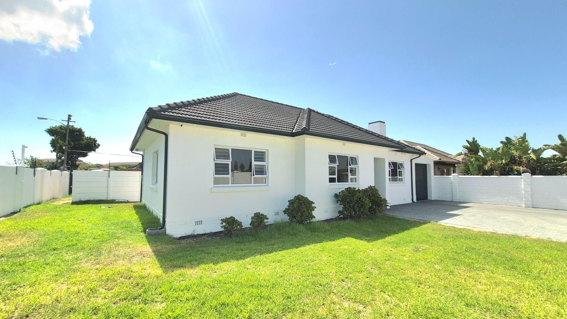High-Yield Investment Opportunity - Dual-Dwelling with Expansion Potential in Thornton