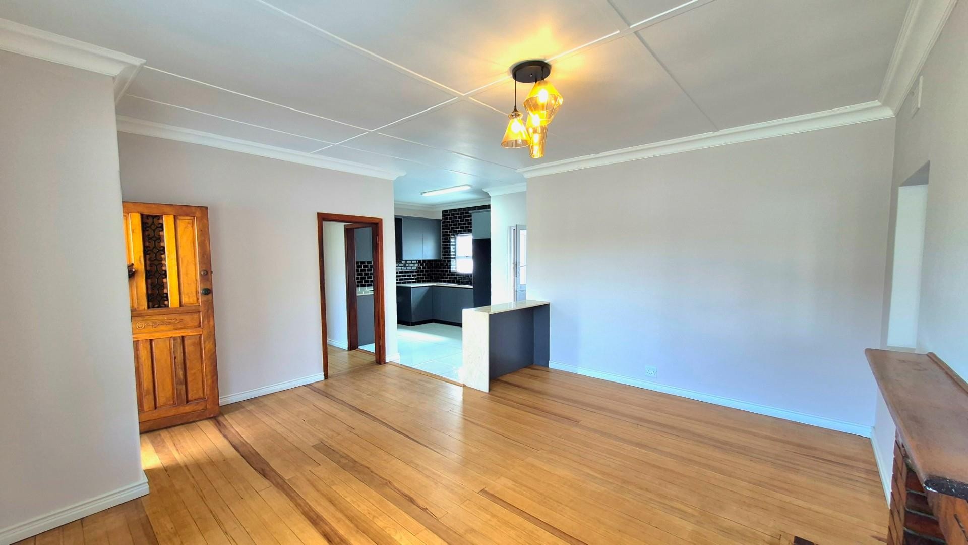 High-Yield Investment Opportunity - Dual-Dwelling with Expansion Potential in Thornton
