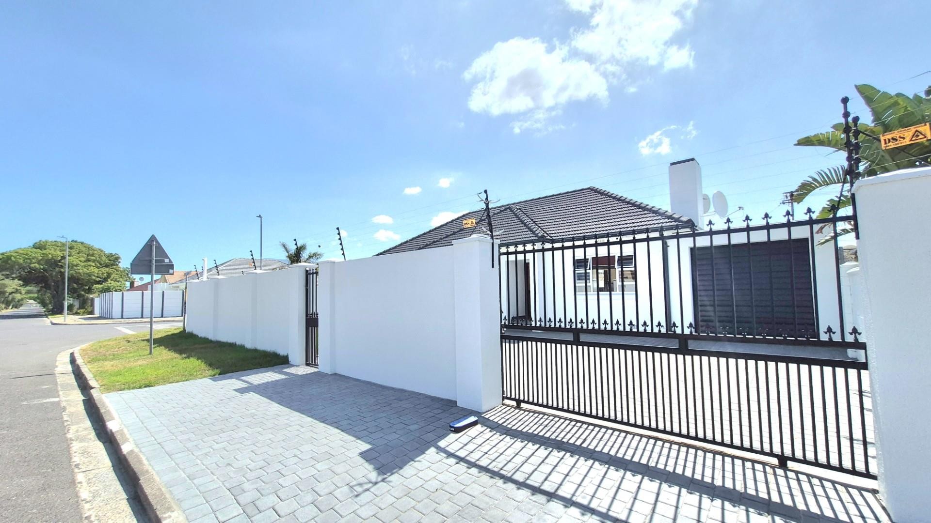 High-Yield Investment Opportunity - Dual-Dwelling with Expansion Potential in Thornton