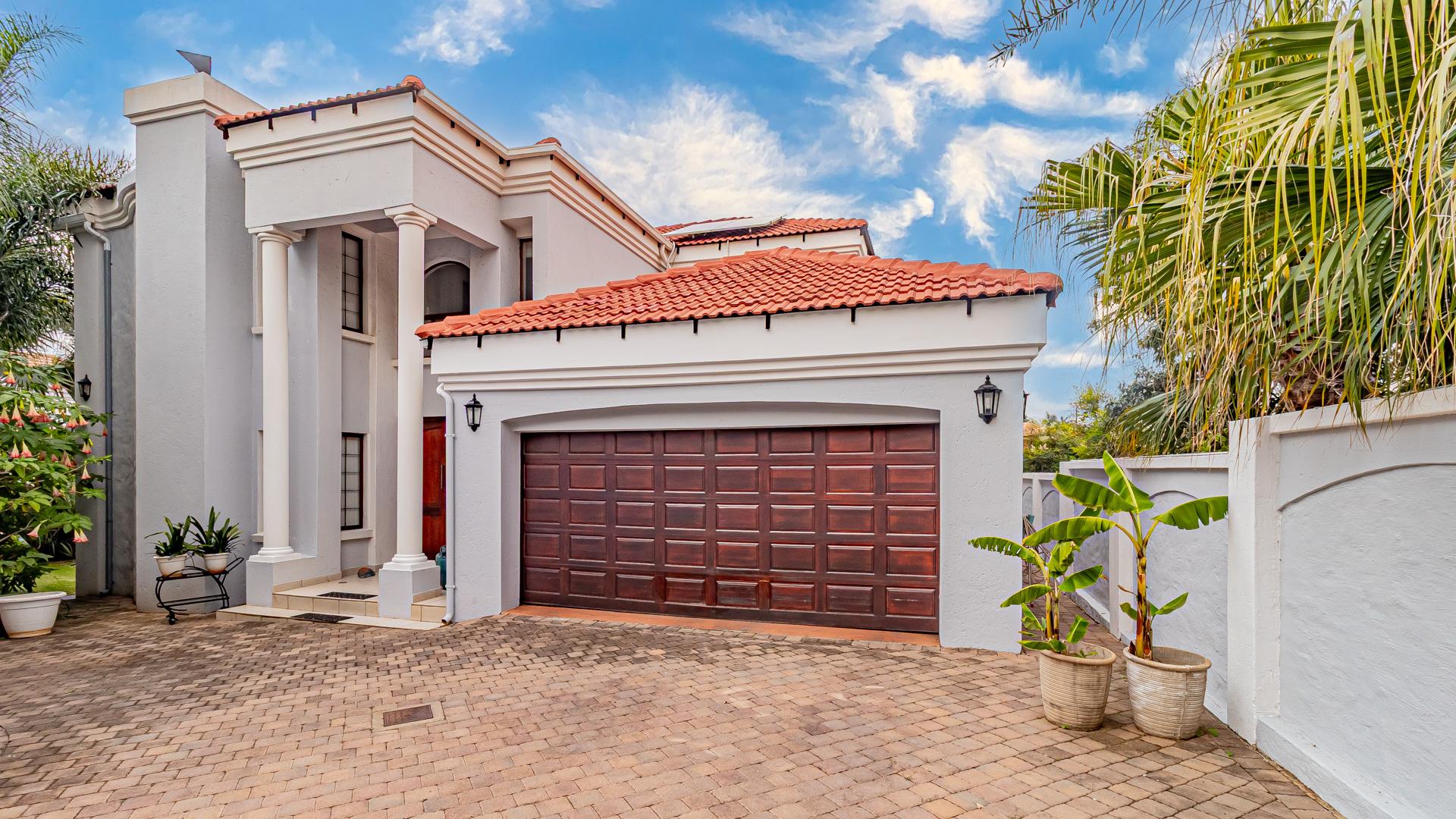 House For Sale in Moreleta Park, Pretoria