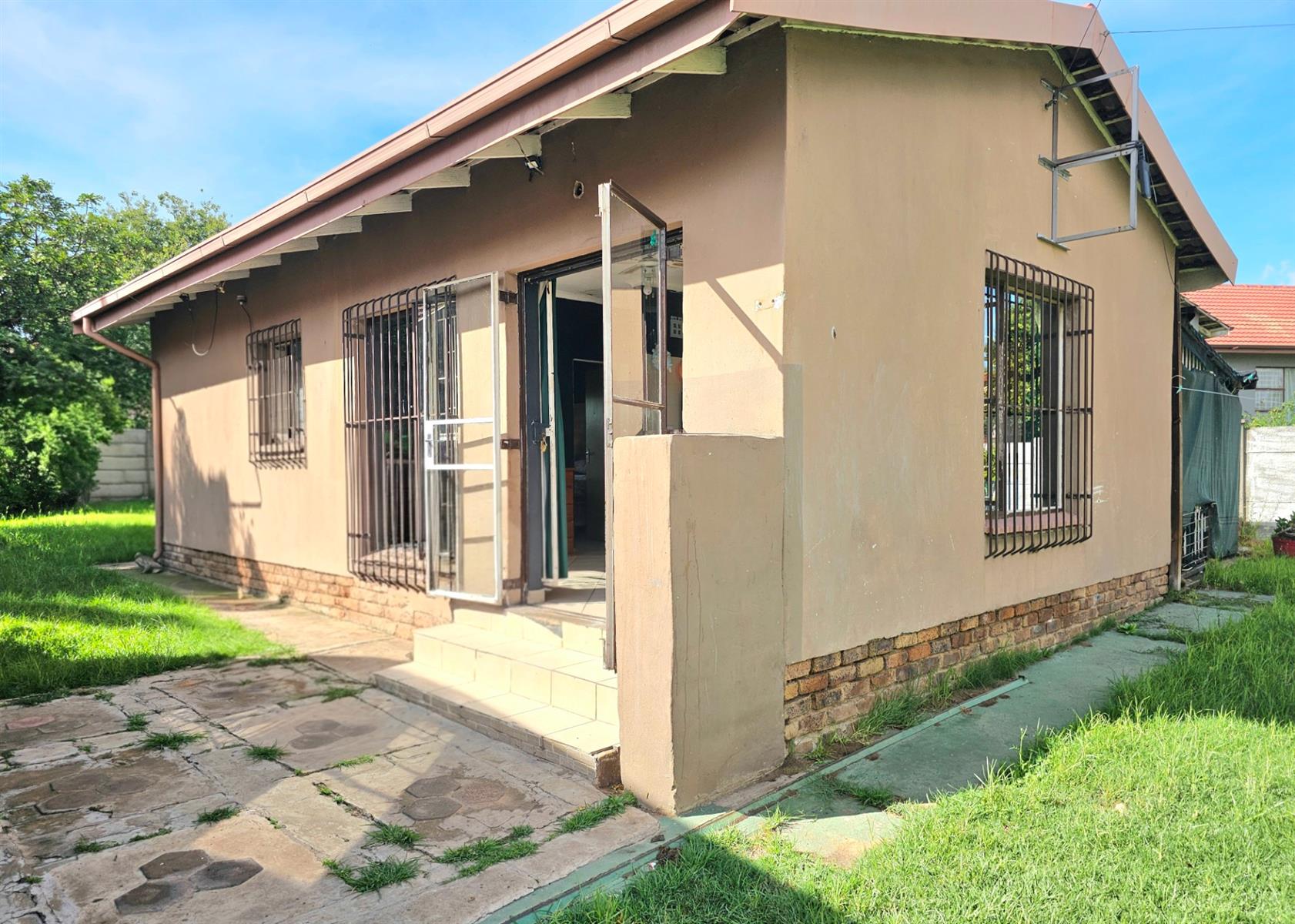 House For Sale in Del Judor Ext 1, Del Judor, Witbank
