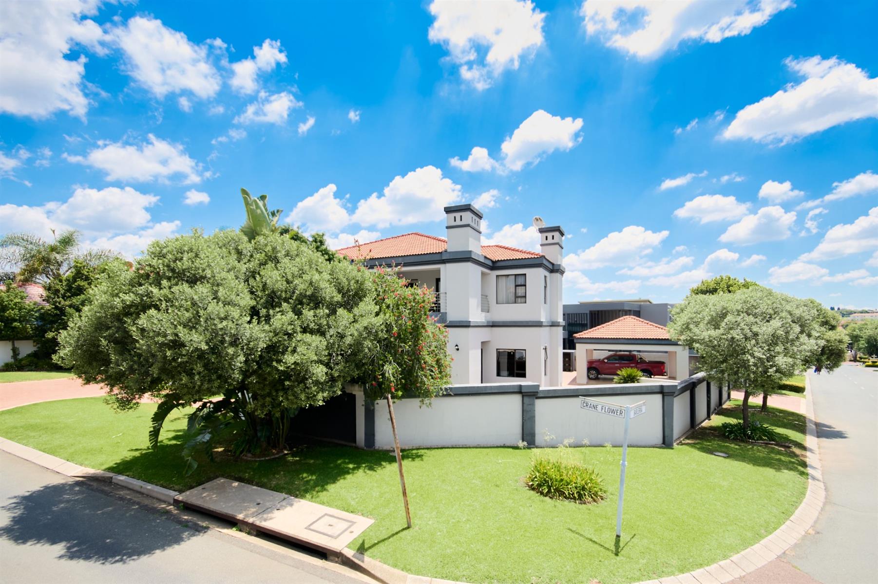 4 Bedroom House for Sale in Blue Hills