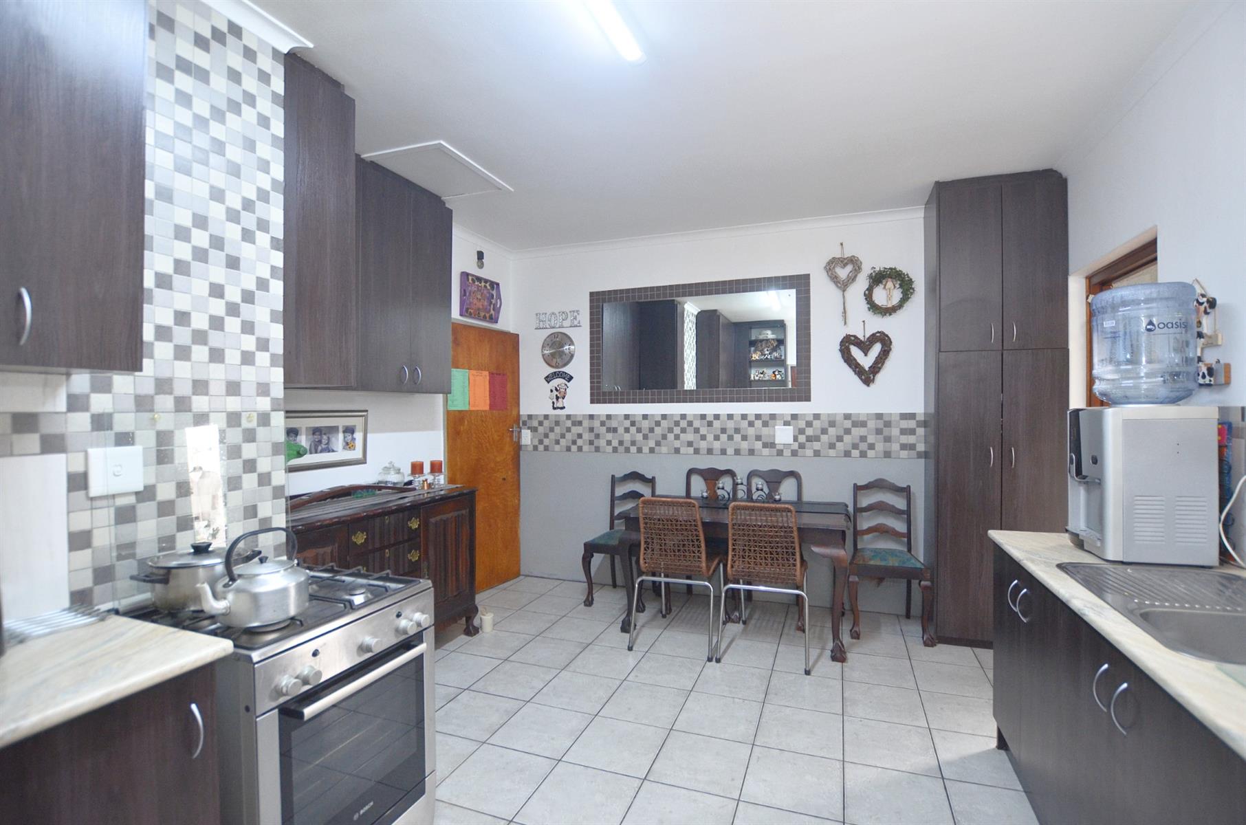 R80,000 "potential" Income-Generating Property with Creche Consent Use
