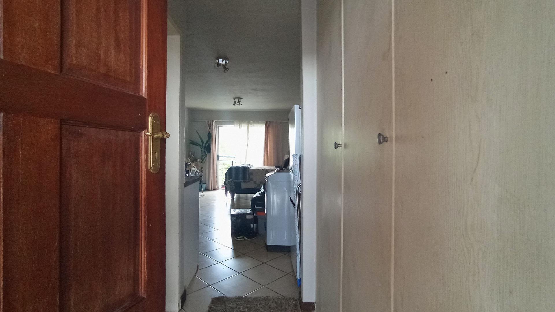 Bachelor Apartment for Sale in Sagewood
