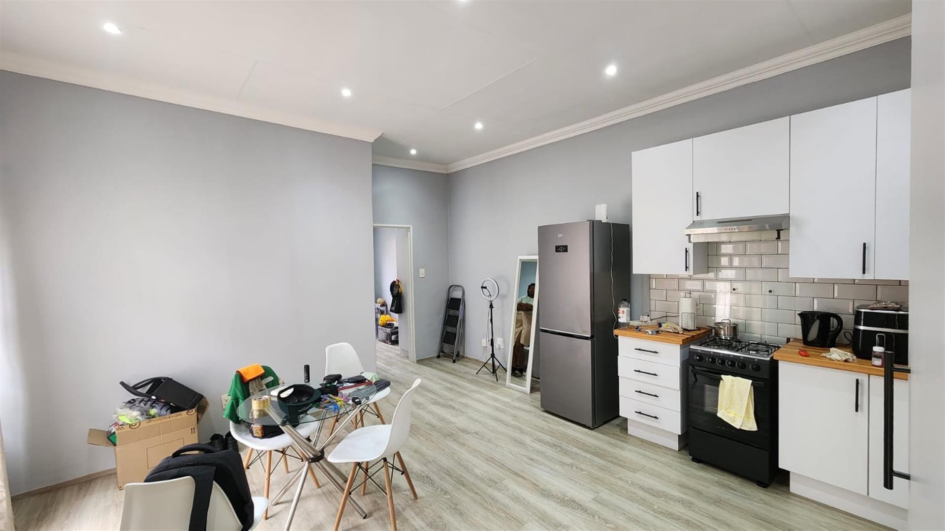 Selection Park, Newly Renovated Flat for Sale