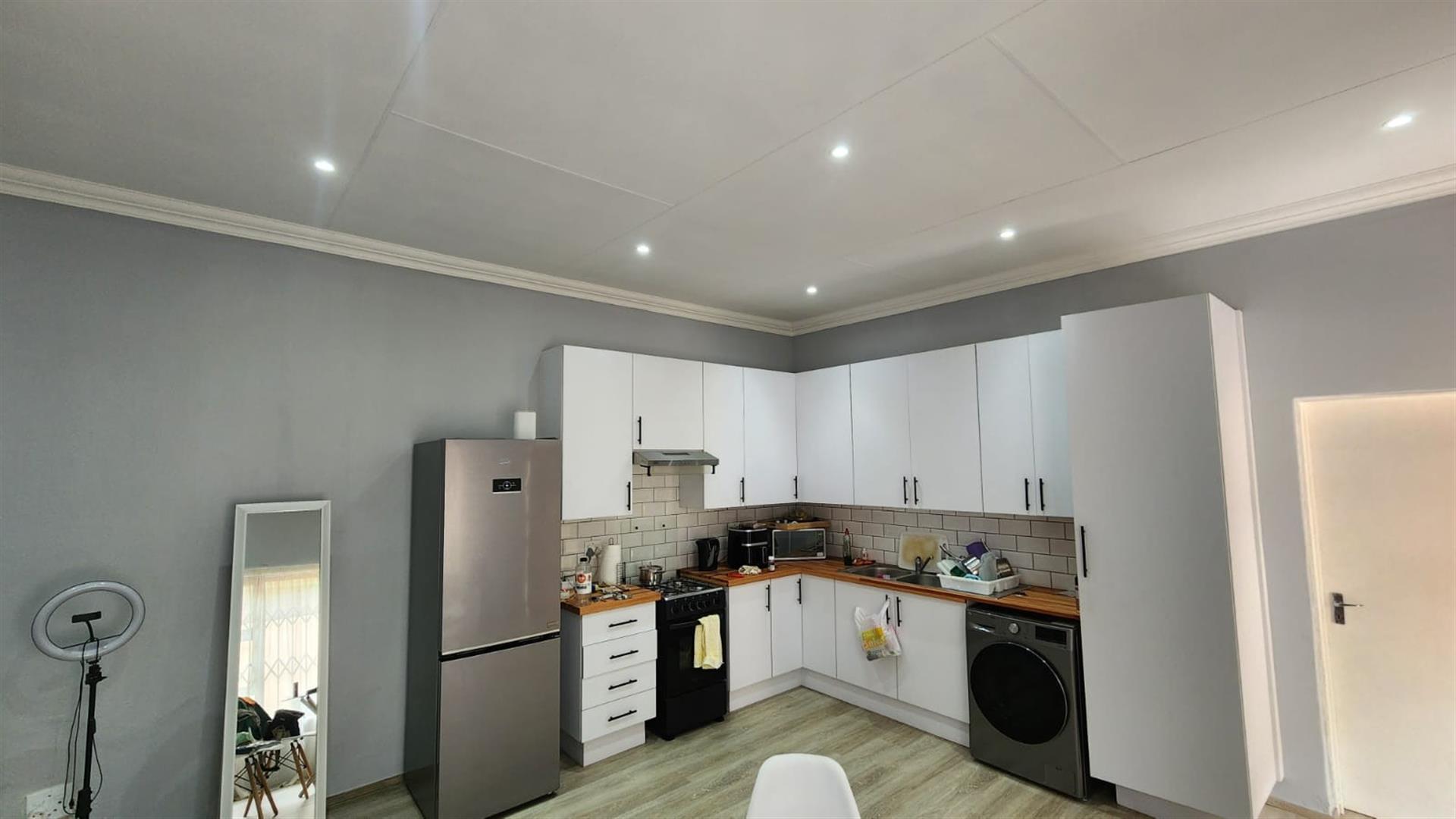 Selection Park, Newly Renovated Flat for Sale