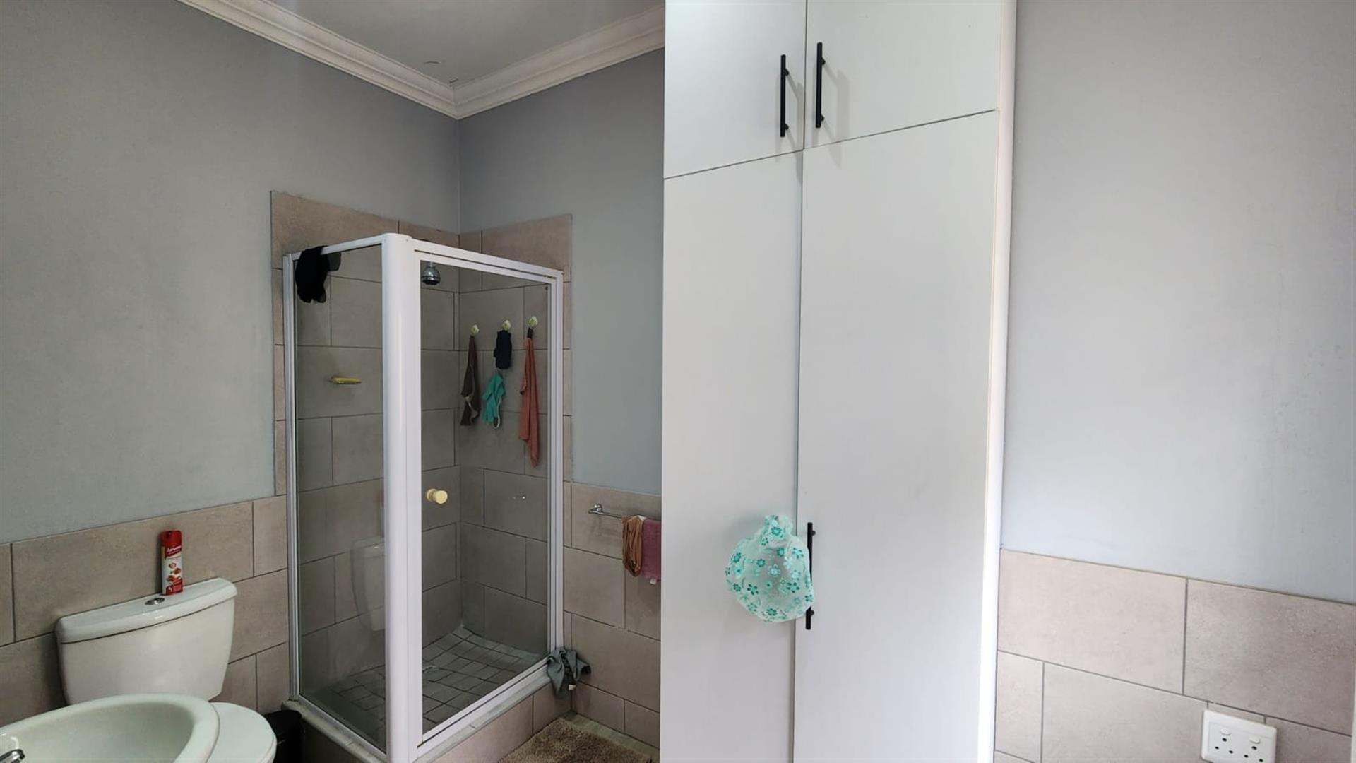 Selection Park, Newly Renovated Flat for Sale