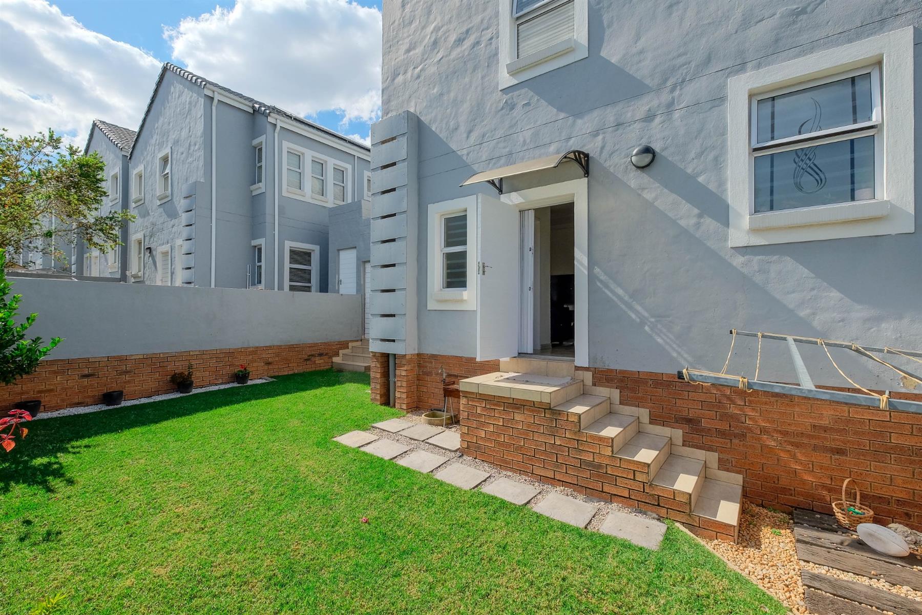 Exceptional 3-Bedroom Home in Boskruin with Premium Finishes, Solar and Double Garage