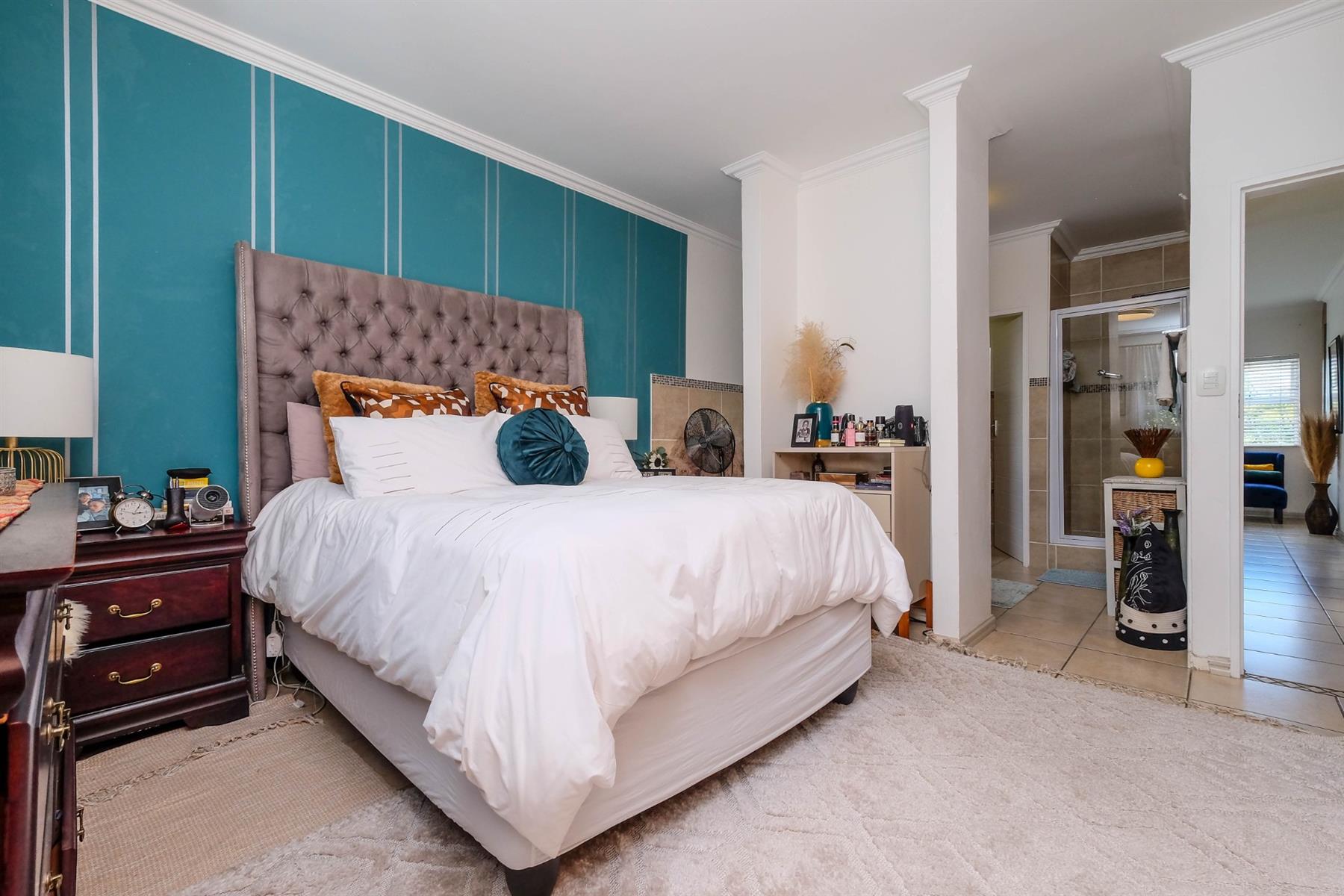Exceptional 3-Bedroom Home in Boskruin with Premium Finishes, Solar and Double Garage