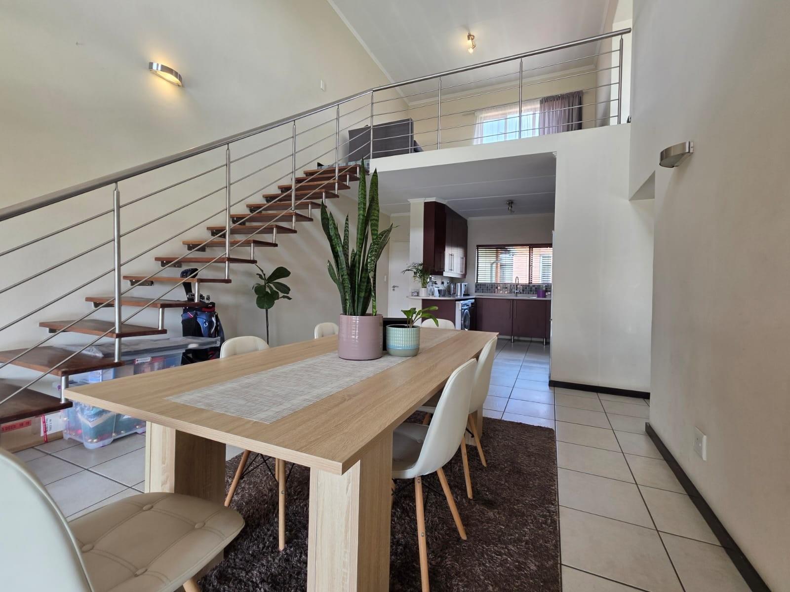Immaculate 2-Bedroom Loft Apartment with Dual Balconies
