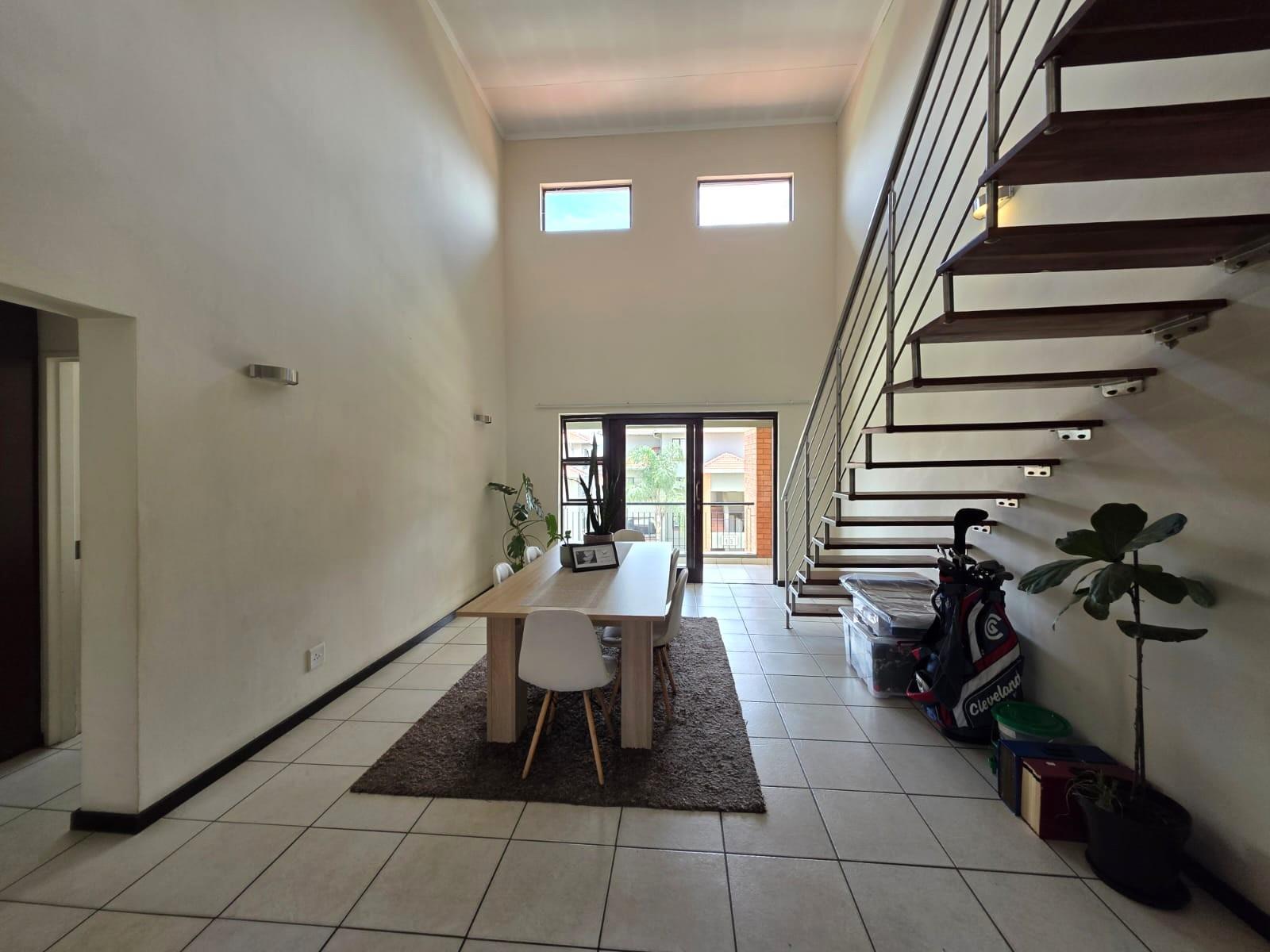 Immaculate 2-Bedroom Loft Apartment with Dual Balconies