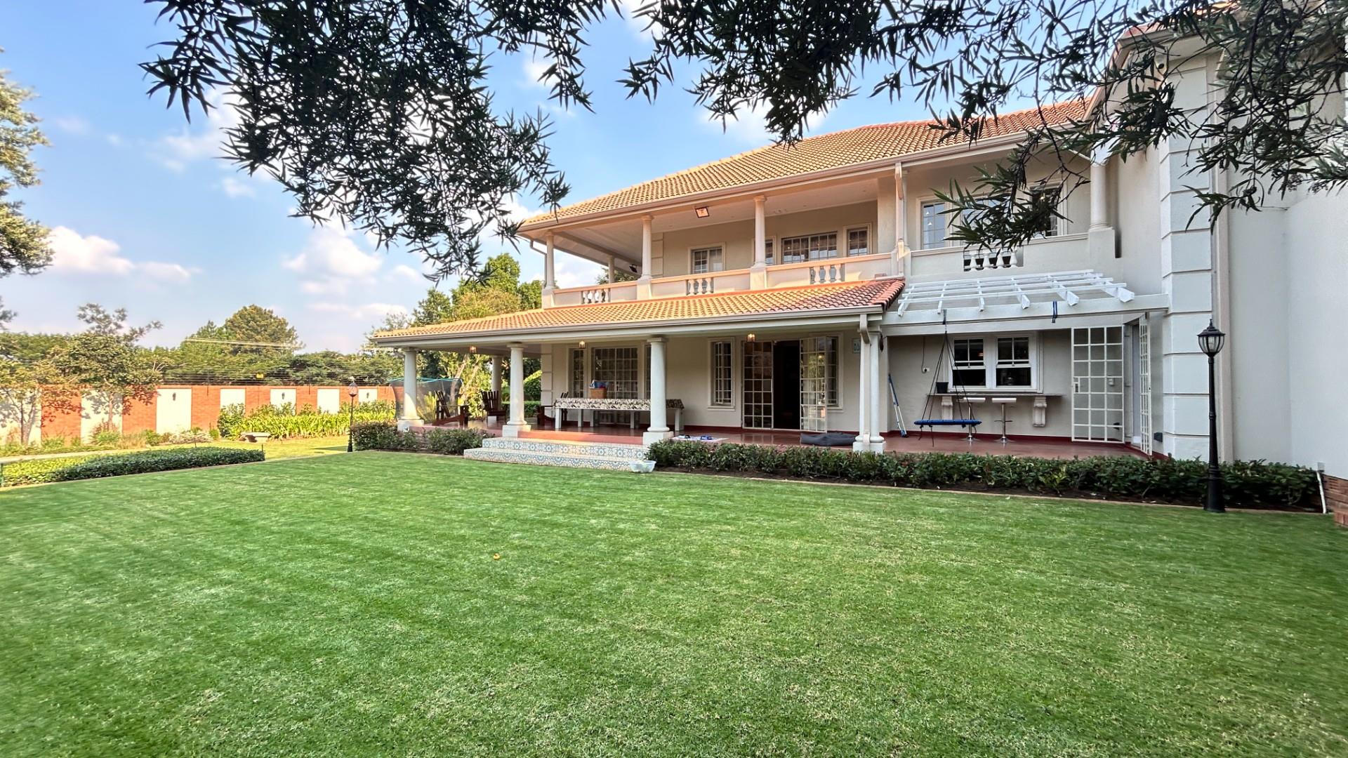 House For Sale in Boomed-off Waterkloof, Pretoria
