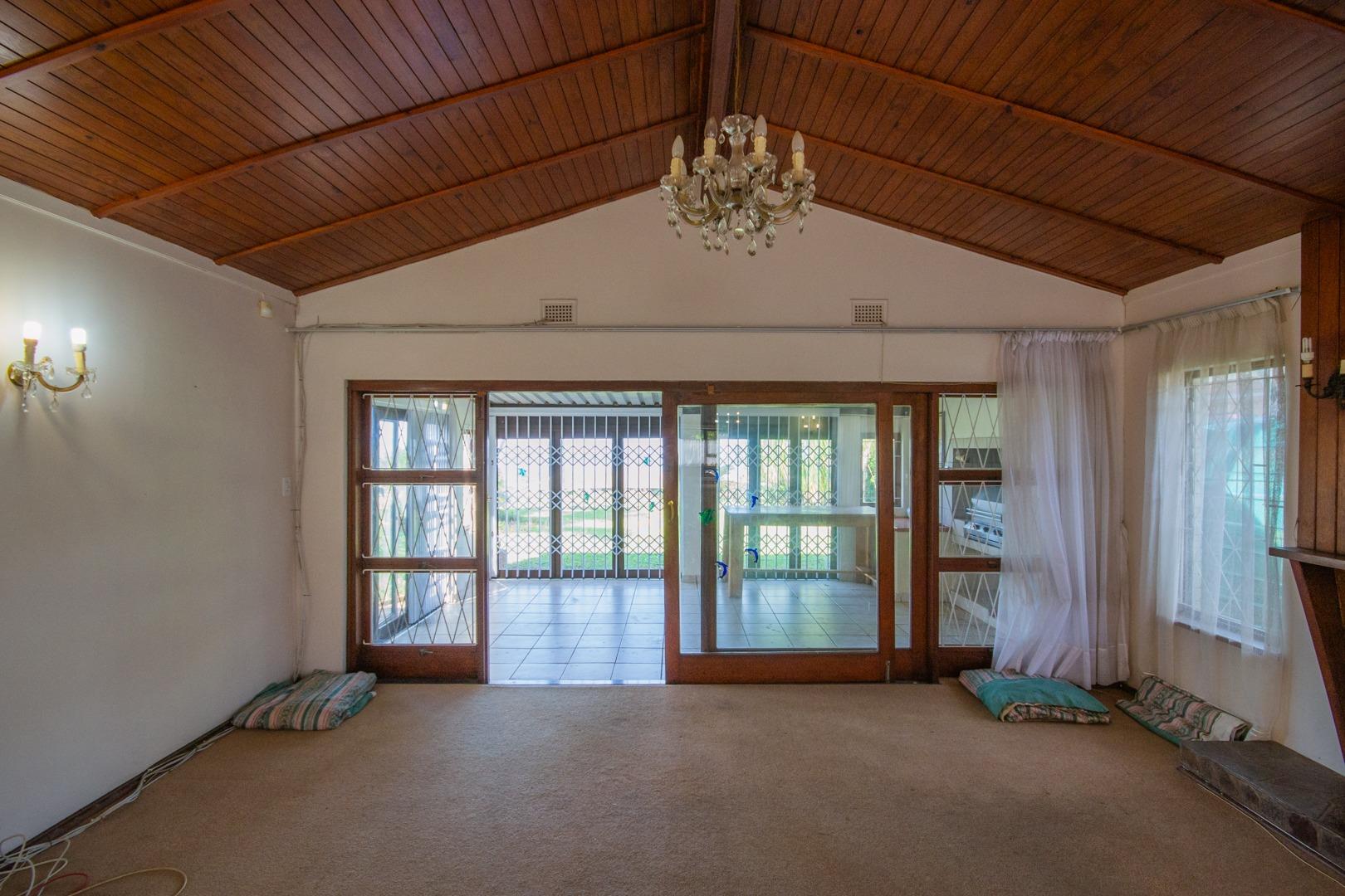 House For Sale in Uvongo Beach, Margate, KwaZulu Natal
