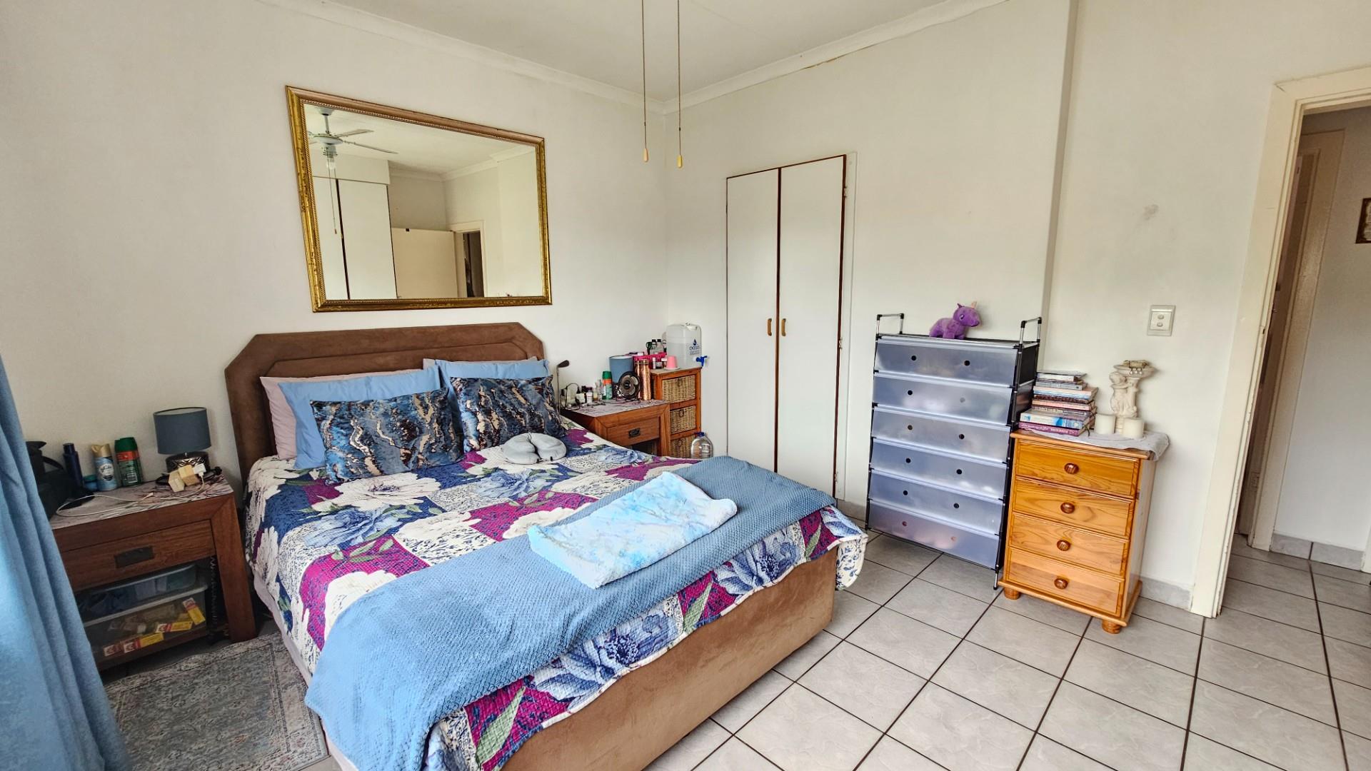 Solar-Assisted, Pet-Friendly Three Bedroom Townhouse with Private Garden in Manaba Beach