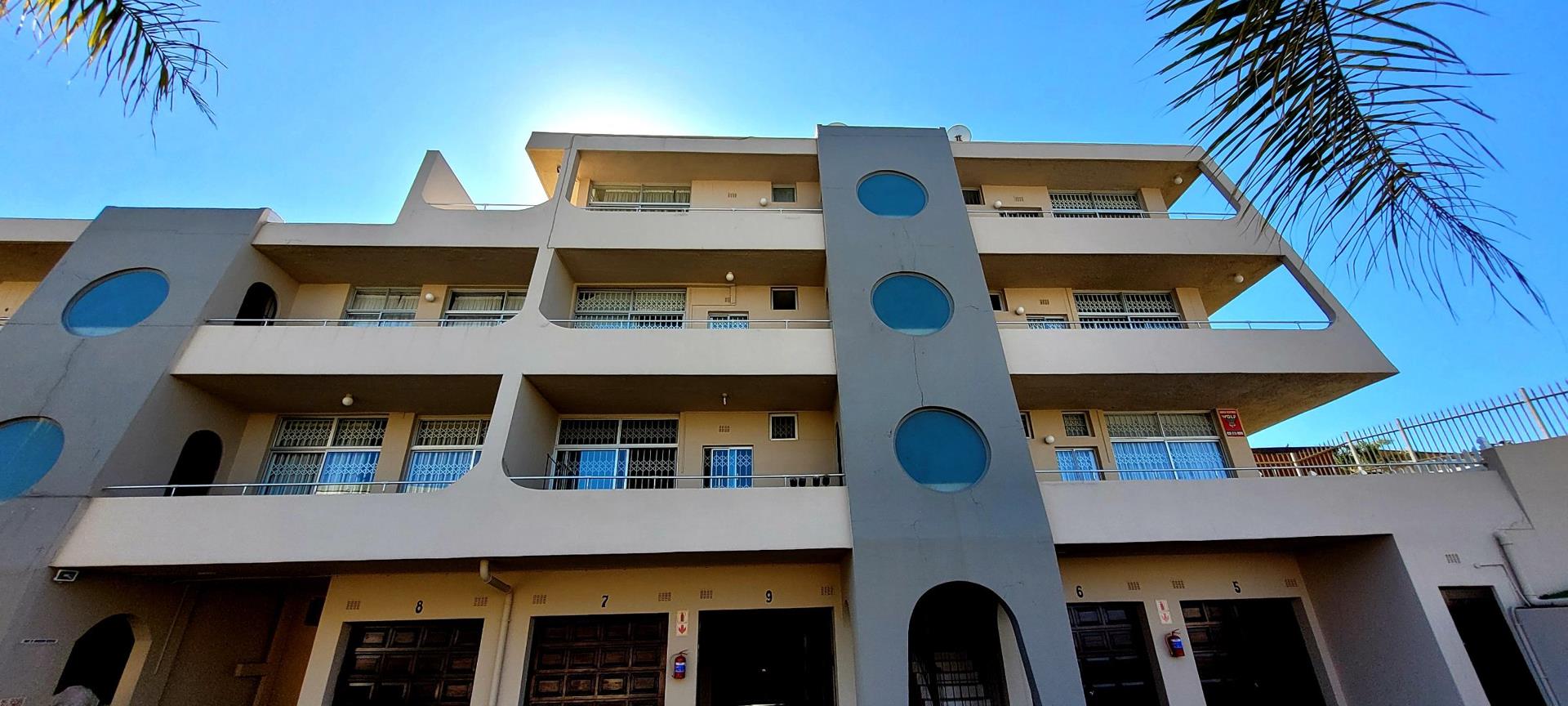 Apartment For Sale in Uvongo, Margate, KwaZulu Natal