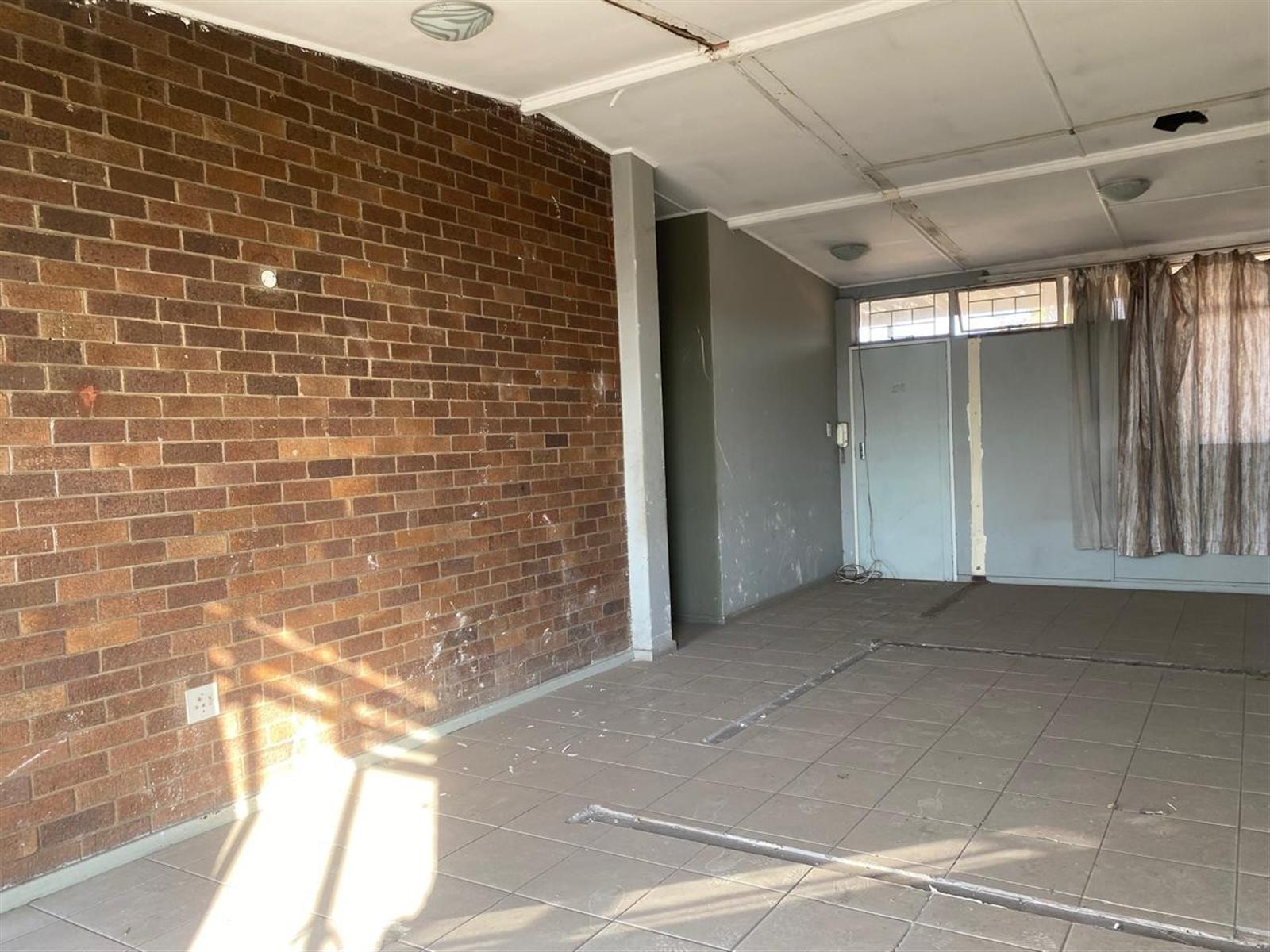Apartment For Sale in Vanderbijlpark, CE 2, Gauteng