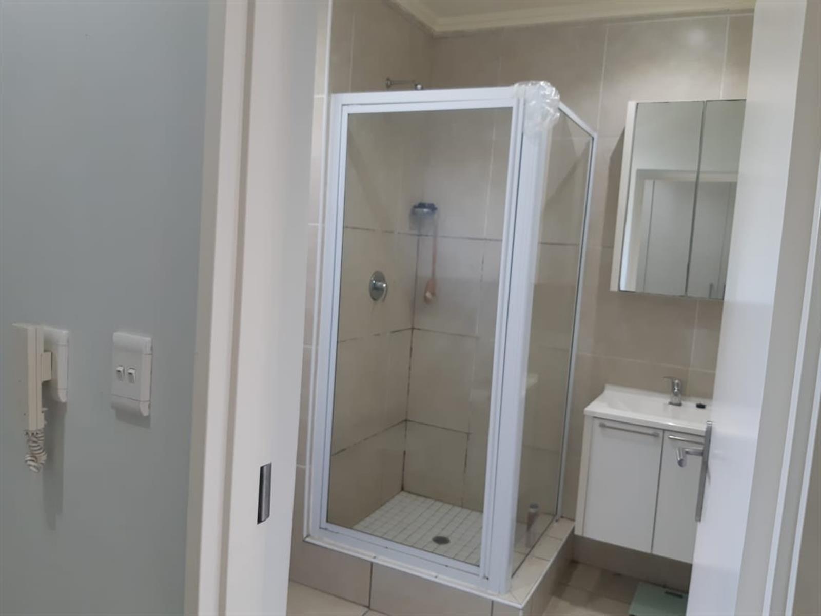 Apartment for sale in Sunninghill, Sandton, 45 m²