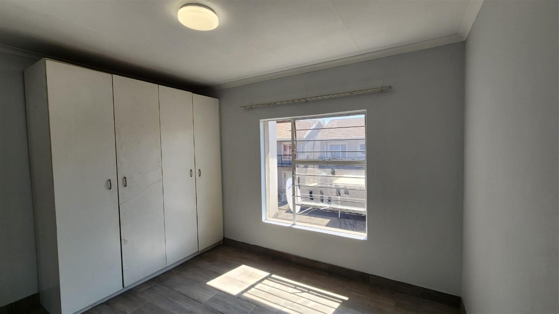 2 bedroom Apartment For Sale in Brenthurst