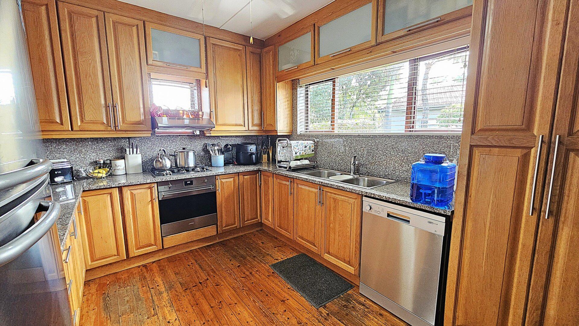 A Coastal Haven with Space to Live, Entertain, and Unwind