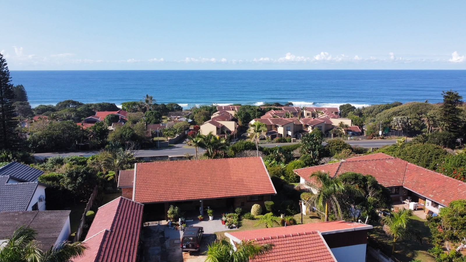 A Coastal Haven with Space to Live, Entertain, and Unwind