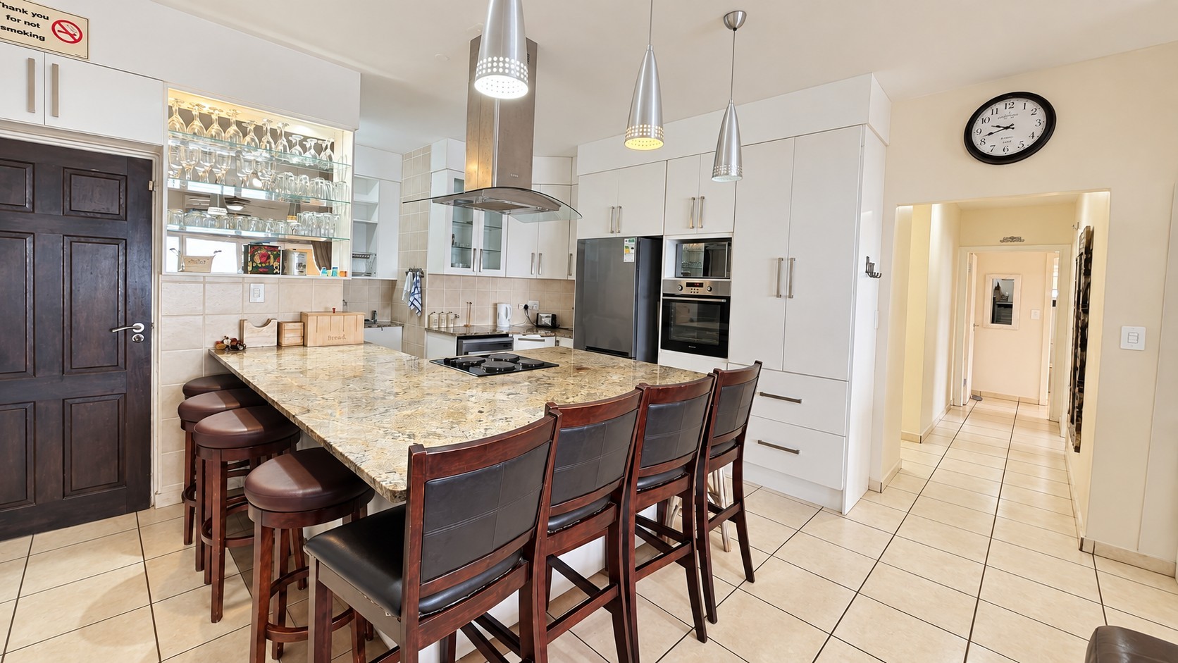 Apartment for sale in Margate, KwaZulu Natal, 163 m²