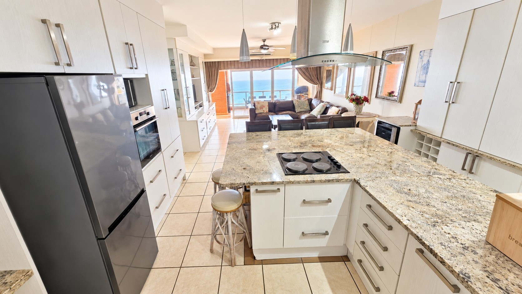 Apartment for sale in Margate, KwaZulu Natal, 163 m²
