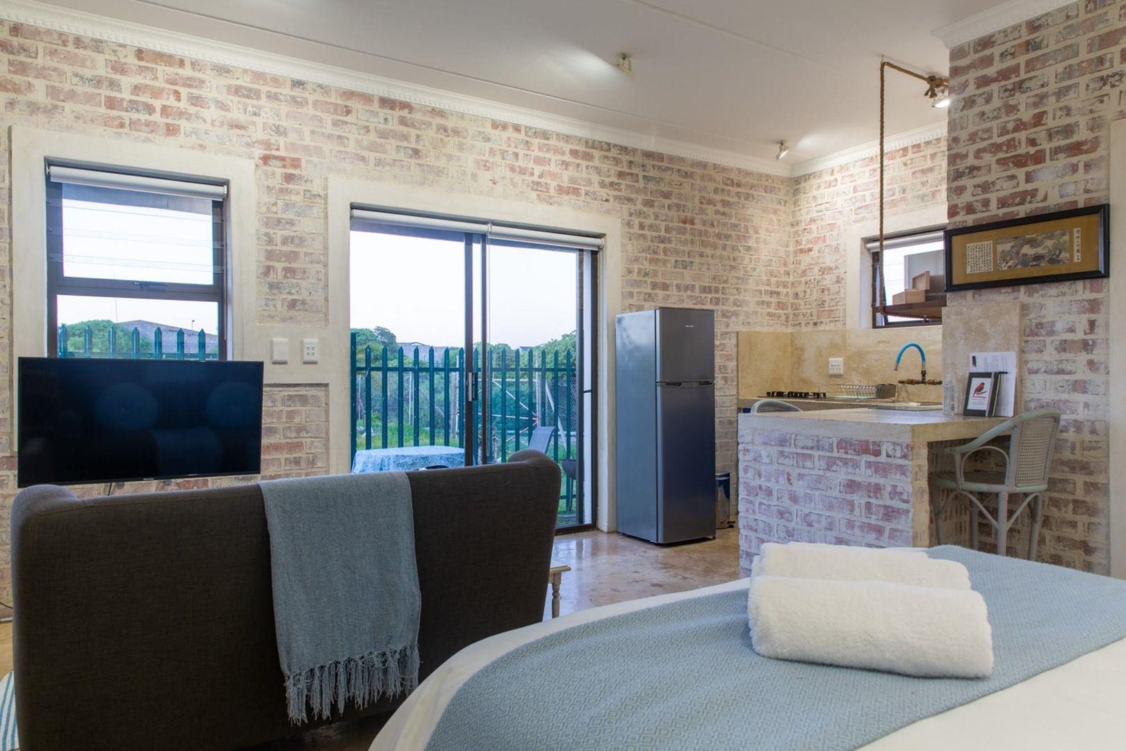 House for sale in Middedorp, Langebaan, 724 m²