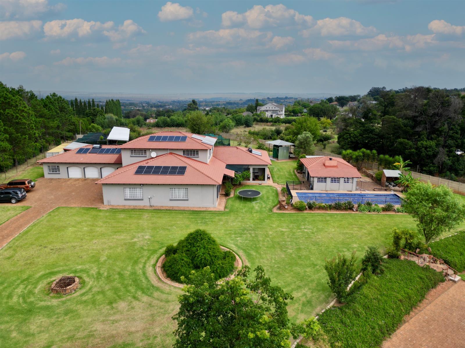 Exceptional Grootfontein Off Grid Living on 1 Hectare - Two Homes, Heated Pool, Solar and Borehole