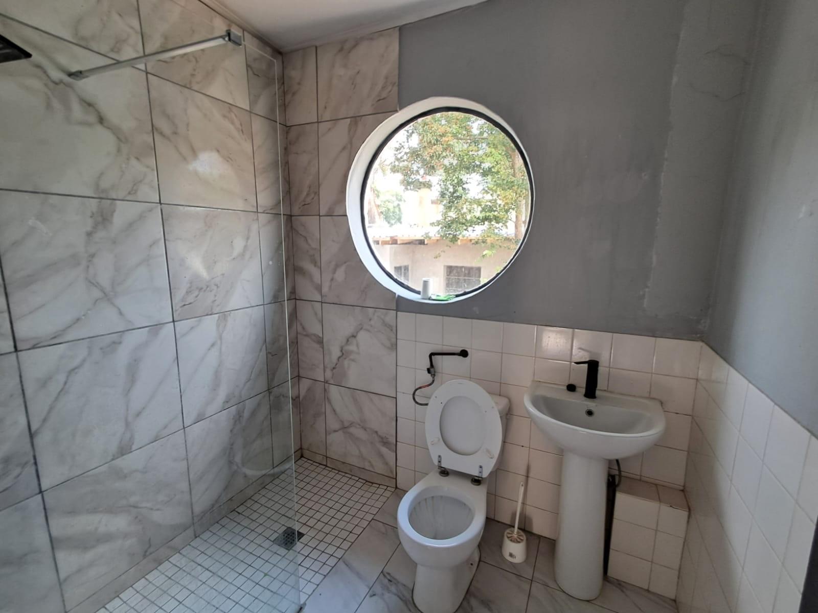 House For Sale in Yeoville, Johannesburg