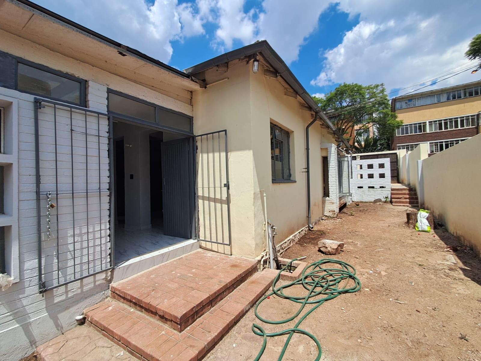 House For Sale in Yeoville, Johannesburg