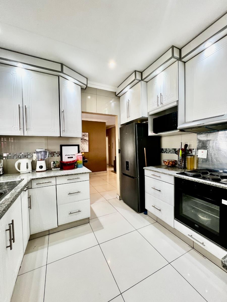 Townhouse for sale in Scottsville, Pietermaritzburg, KwaZulu Natal, 97 m²