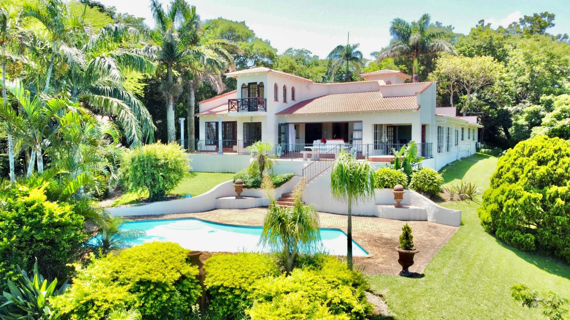 Hilltop Luxury Home with Panoramic Sea, River and Golf Views