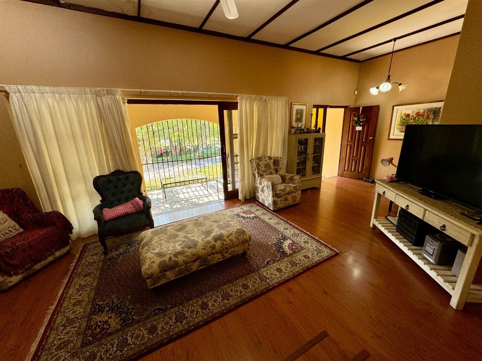 Two Homes, One Exceptional Property - Ideal for Families or Rentals