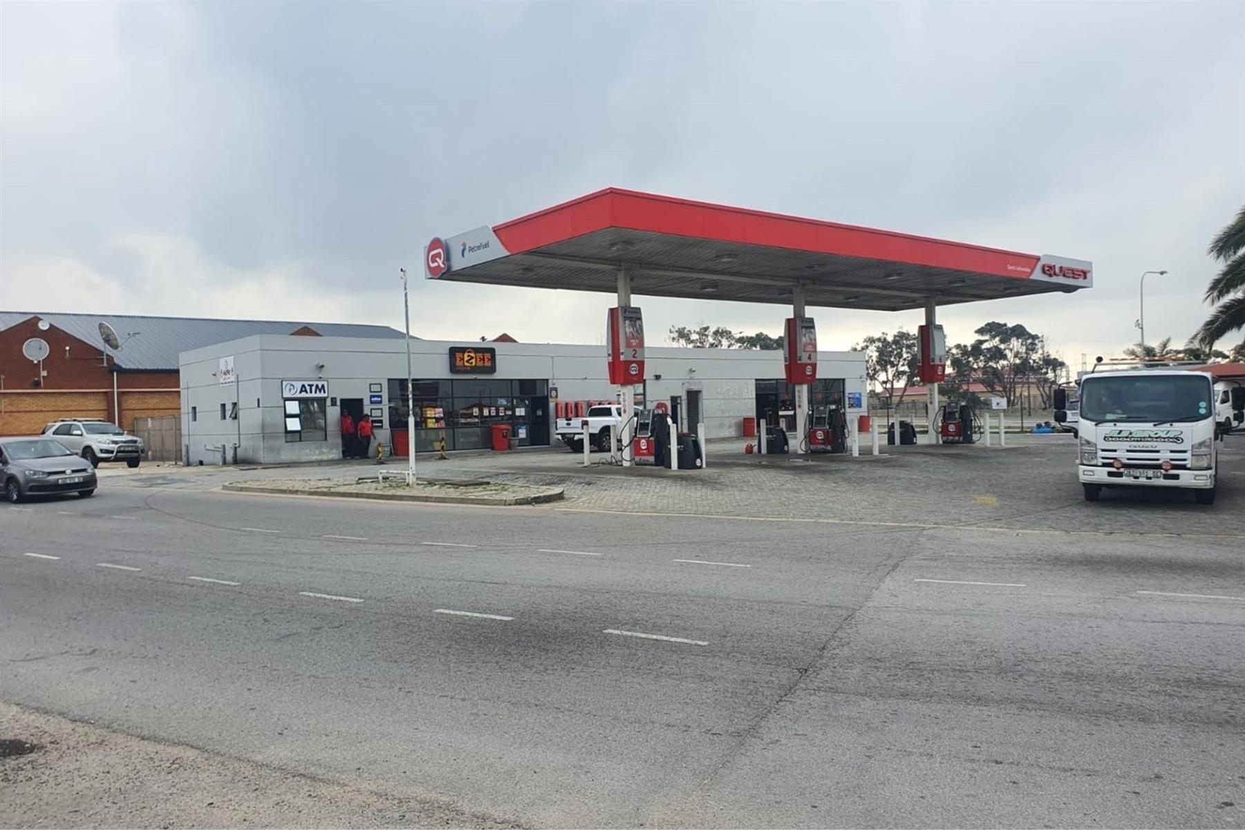 Retail Space for sale in Gelvandale, Port Elizabeth, 20 Stanford Road, Gelvandale, Port Elizabeth, Eastern Cape, 302 m²