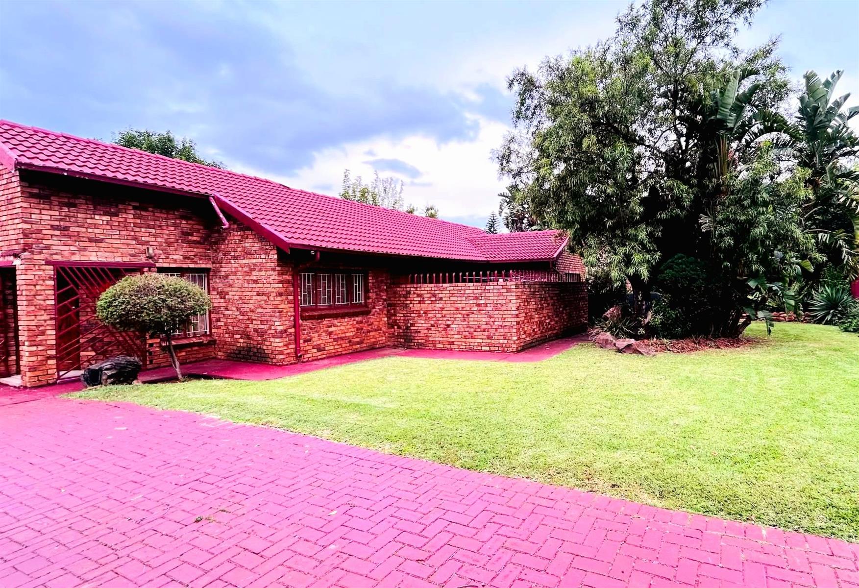 AMAZING GREAT FAMILY HOUSE