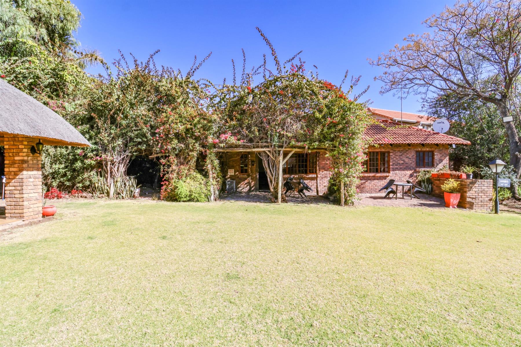 Lodge for sale in Vorna Valley, Midrand, 9185 m²