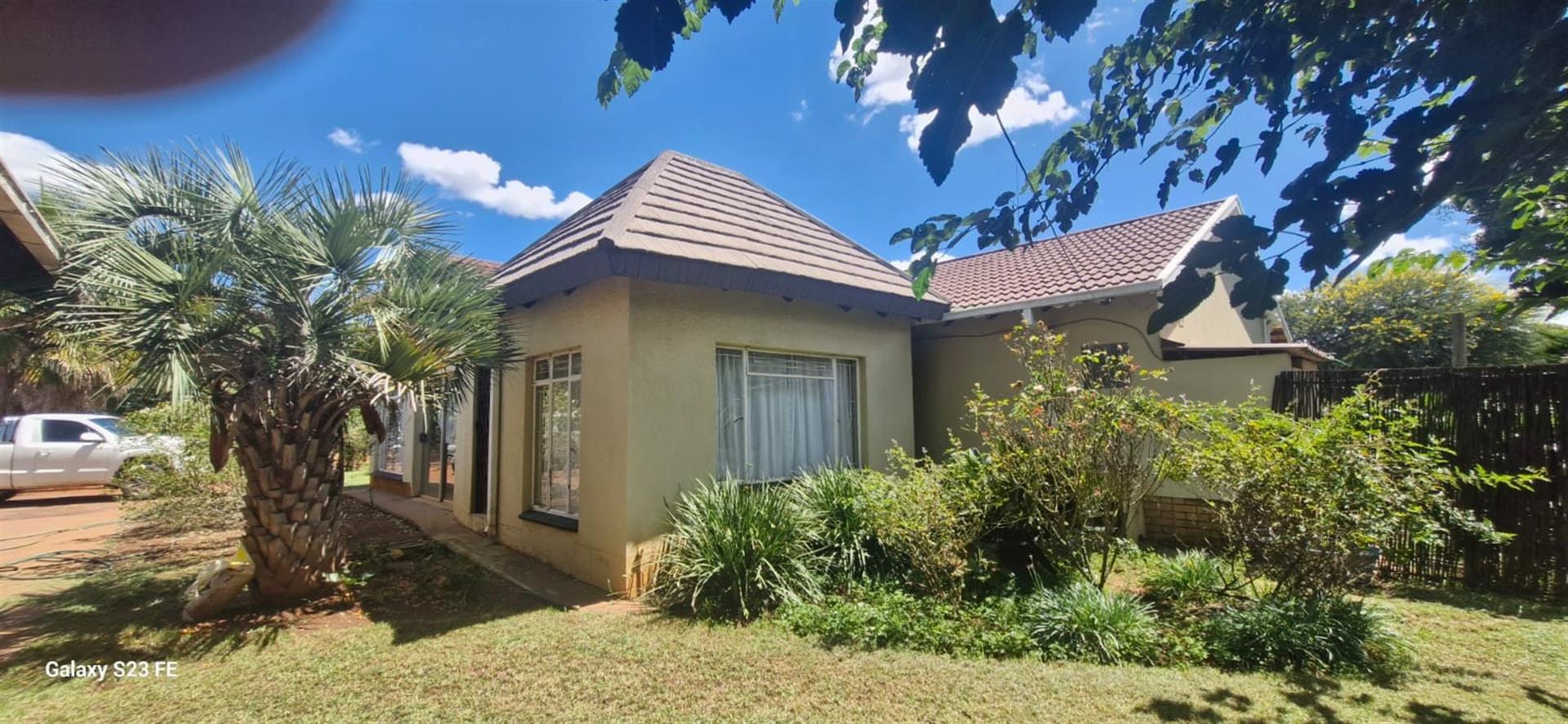 Off the Grid house For Sale in Doringkruin, Klerksdorp, North West