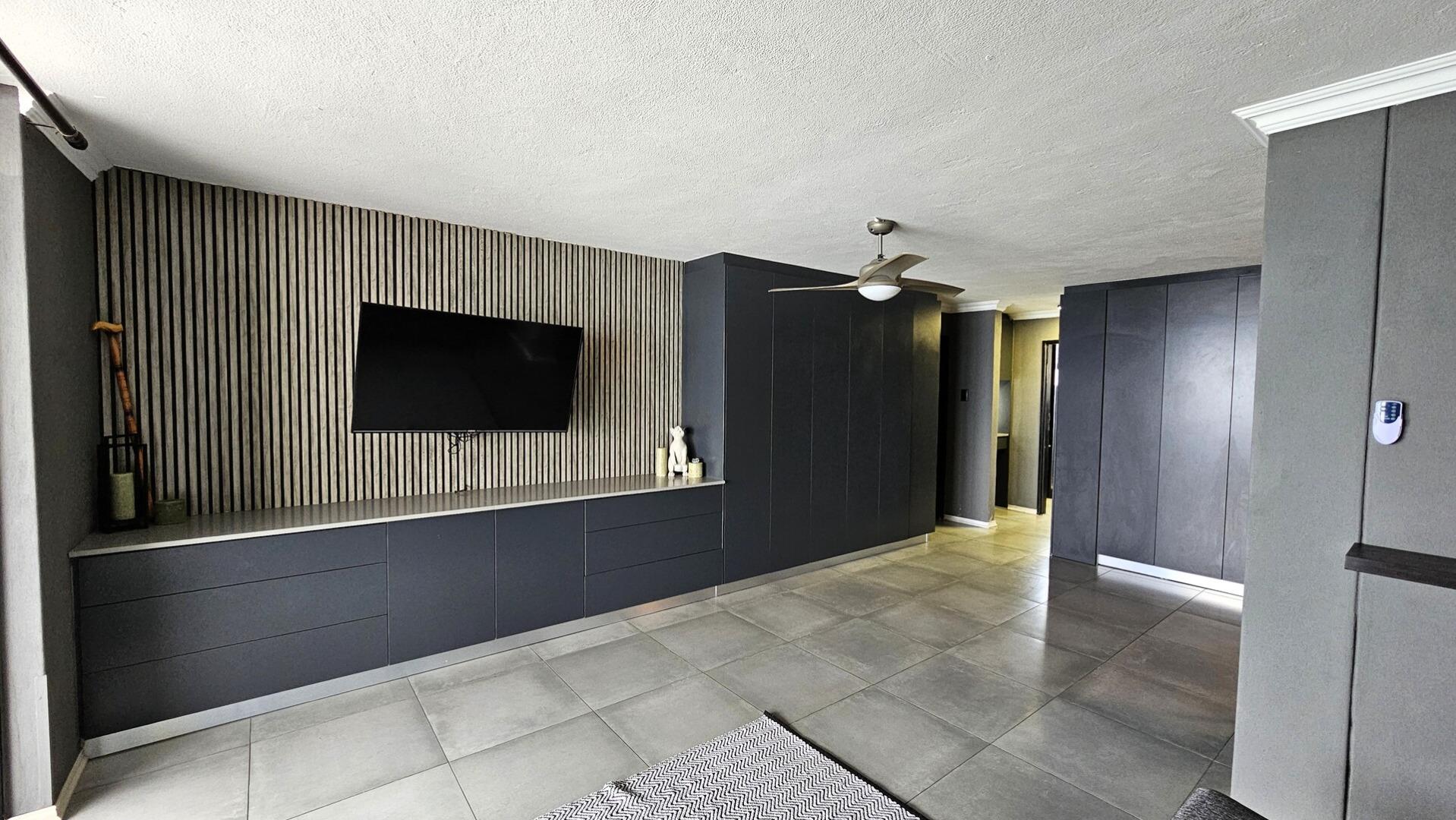 Apartment for sale in Manaba Beach, Margate, KwaZulu Natal, 159 m²