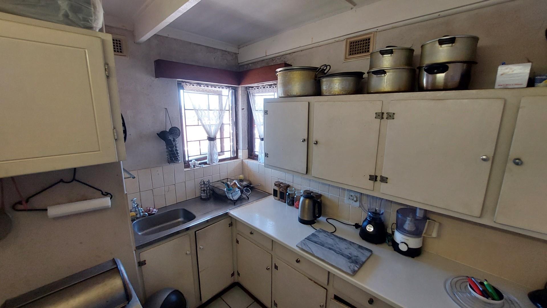 2 Bedroom Apartment/flat For Sale in Manaba Beach, Margate, KwaZulu Natal