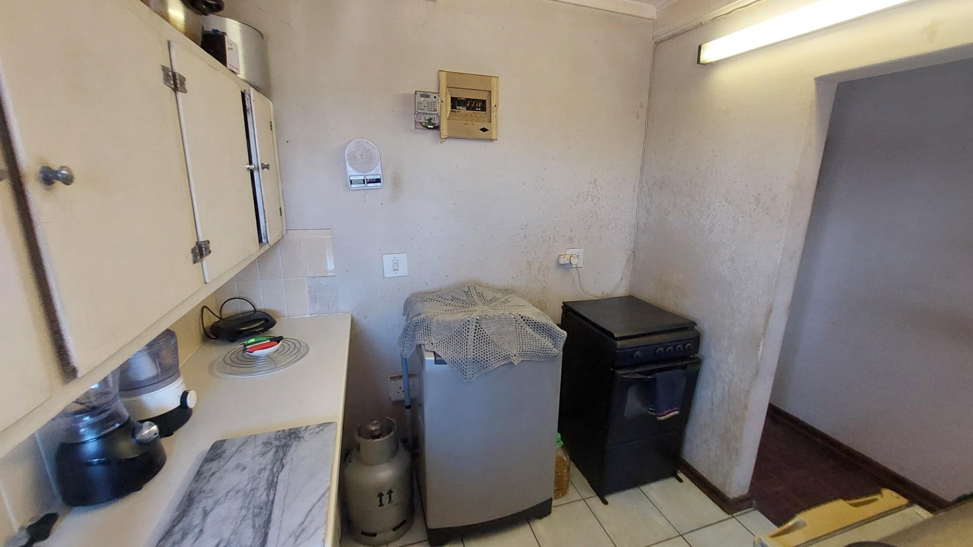 2 Bedroom Apartment/flat For Sale in Manaba Beach, Margate, KwaZulu Natal