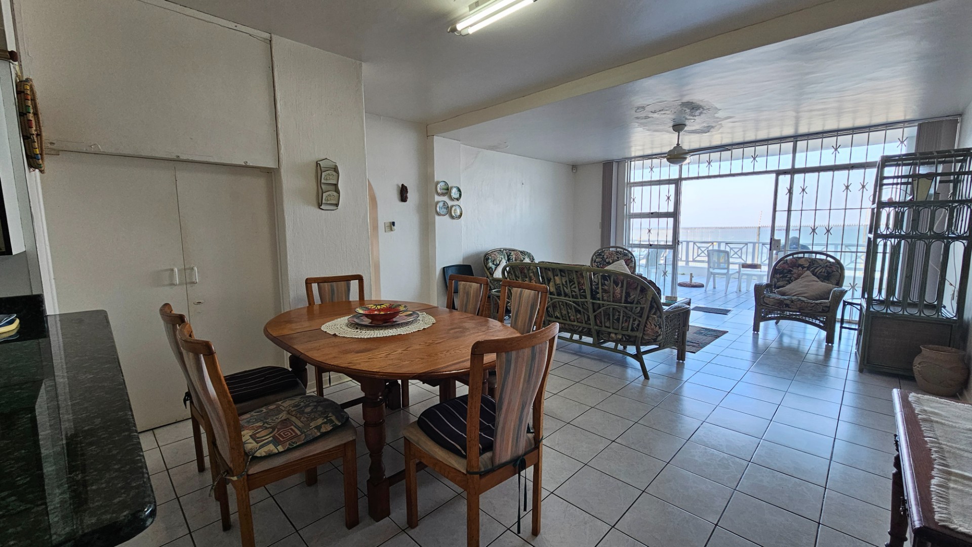 Beachfront Bliss with Spectacular Ocean Views in Ramsgate
