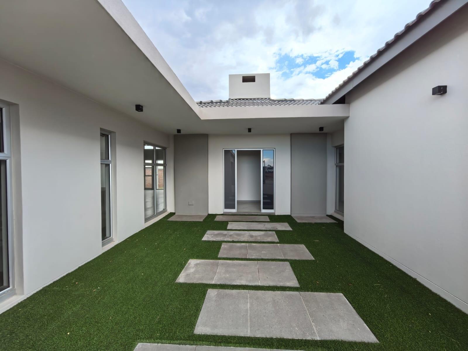 Be the First to Call This Masterpiece Home: Ultra-Modern Luxury Awaits in El Toro Park, Kimberley!