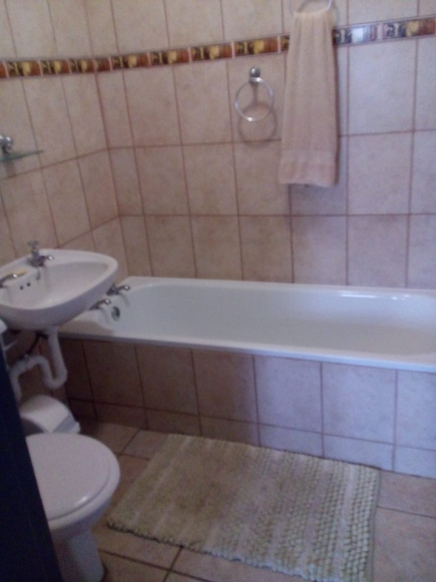 Townhouse for rent in Port Edward, KwaZulu Natal