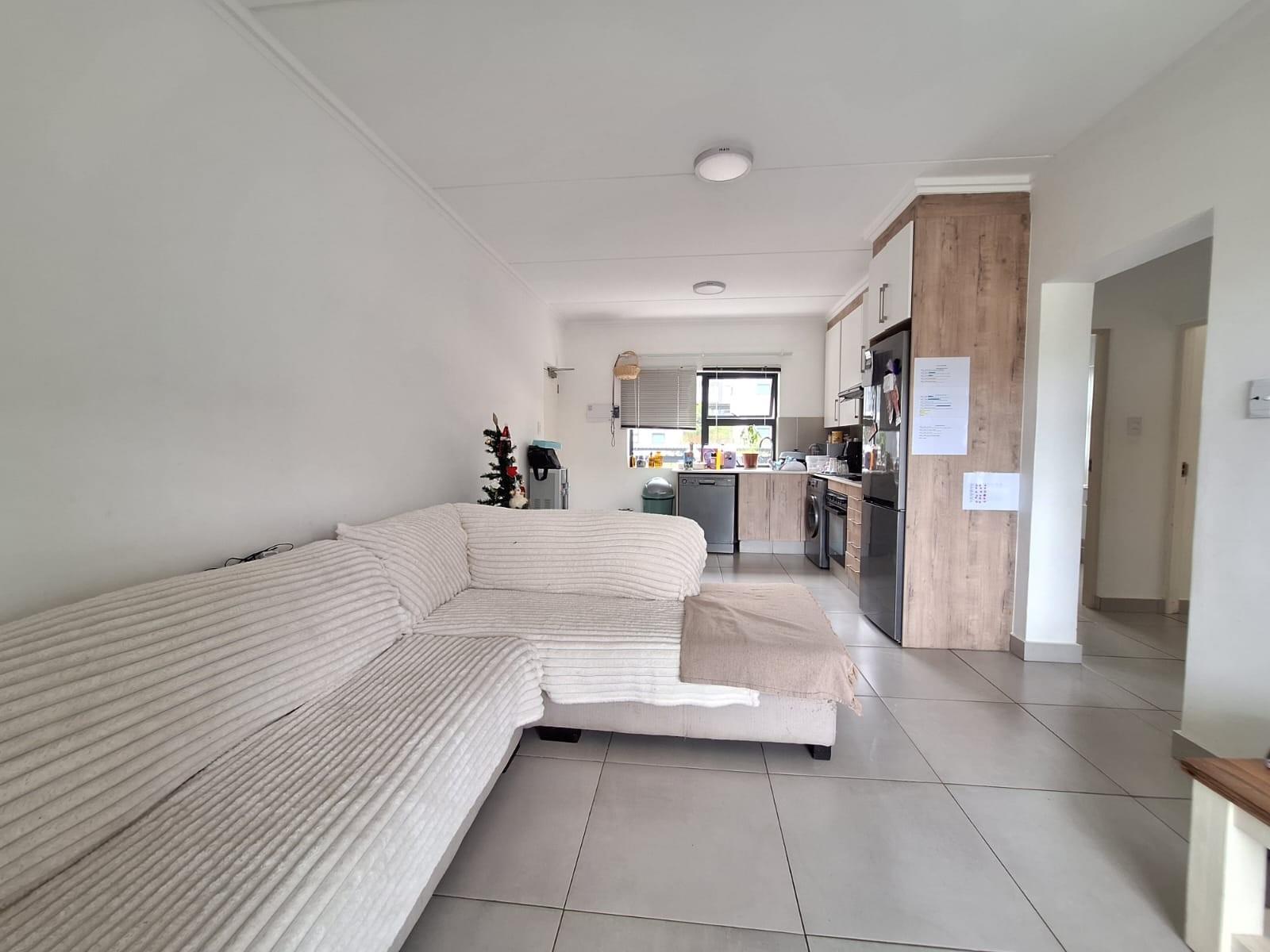 First Floor Apartment For Sale in Ballito Village, Ballito, KwaZulu Natal