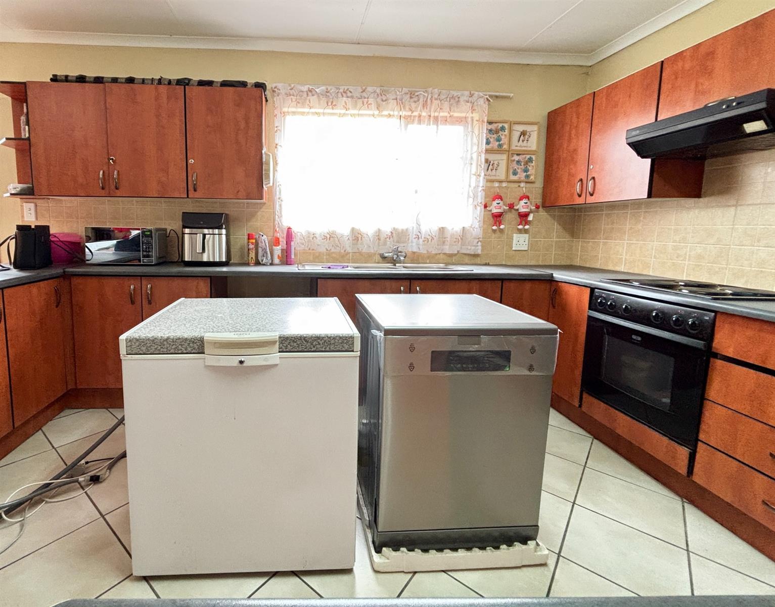 Reduced price - Charming 3 bedroom townhouse - Vaalpark
