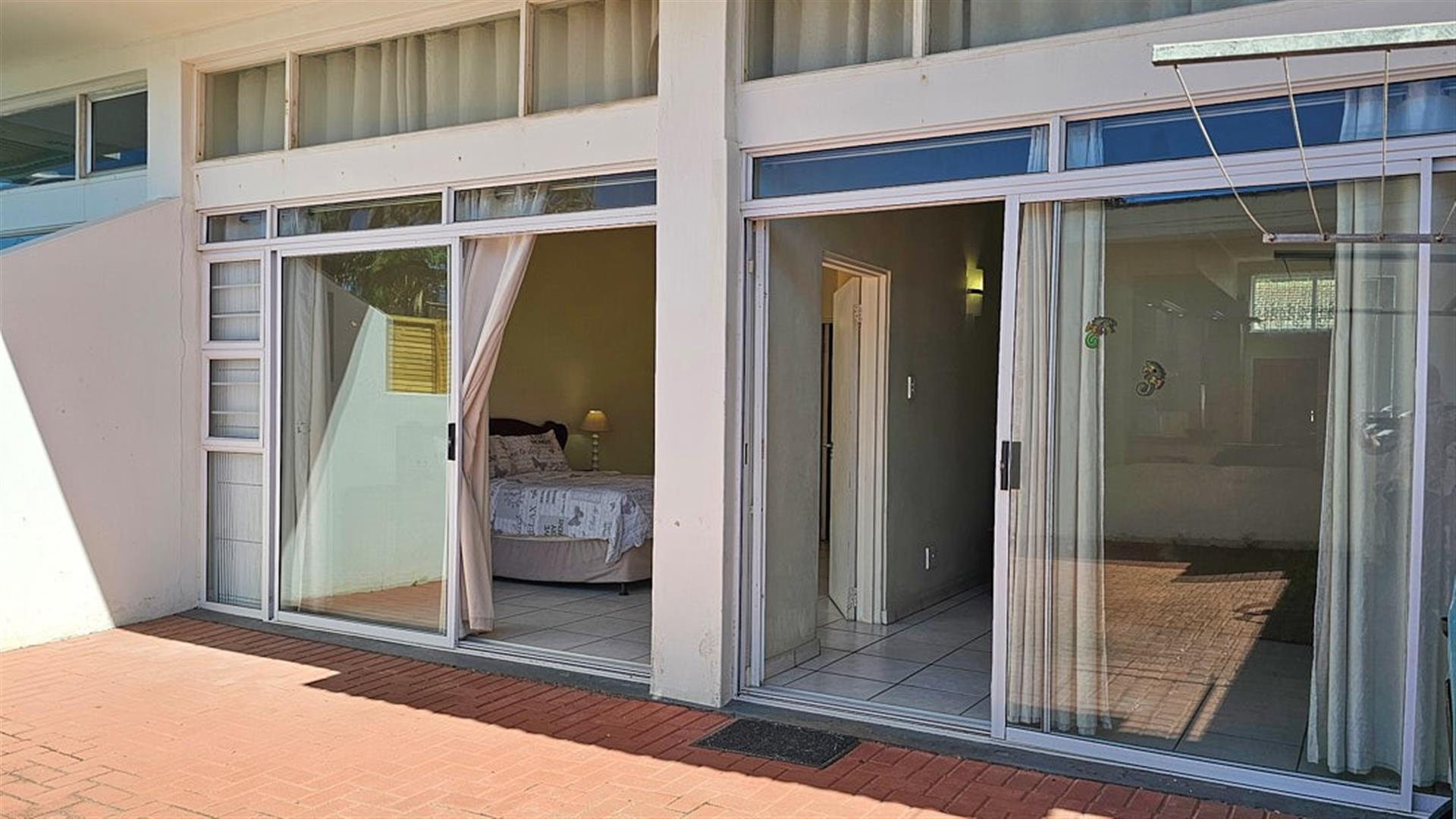SUPER SPACIOUS 3 BEDROOM APARTMENT