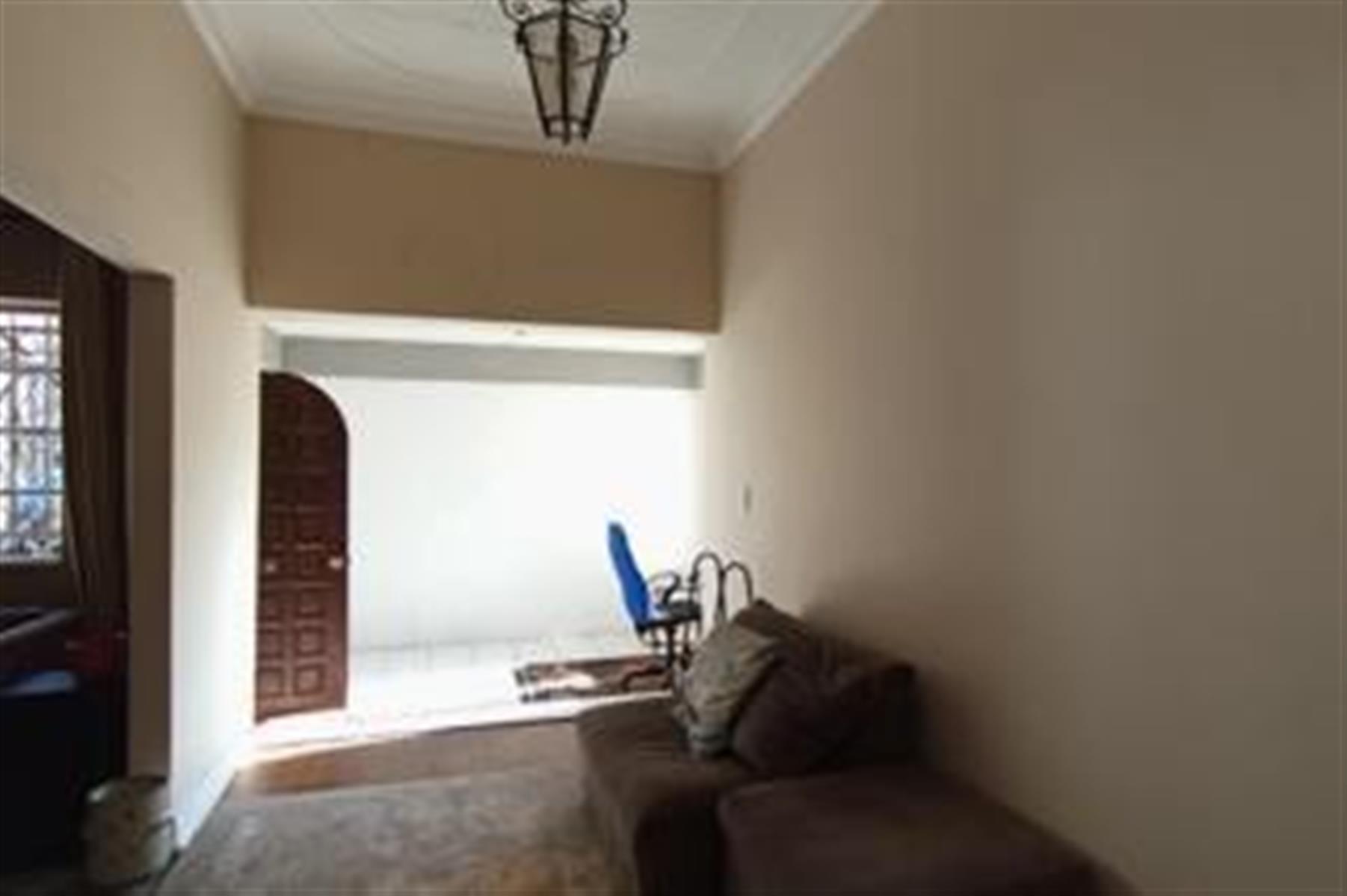 Charming Investor Friendly in Orange Grove, Johannesburg