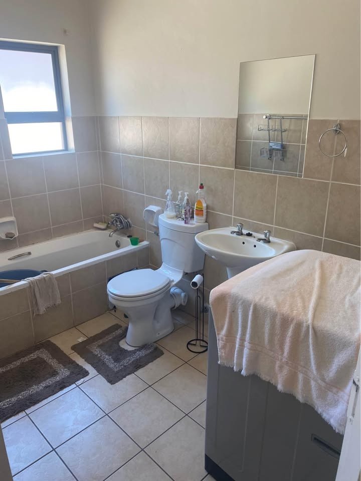 Townhouse for sale in Kosmosdal, Centurion, 135 m²