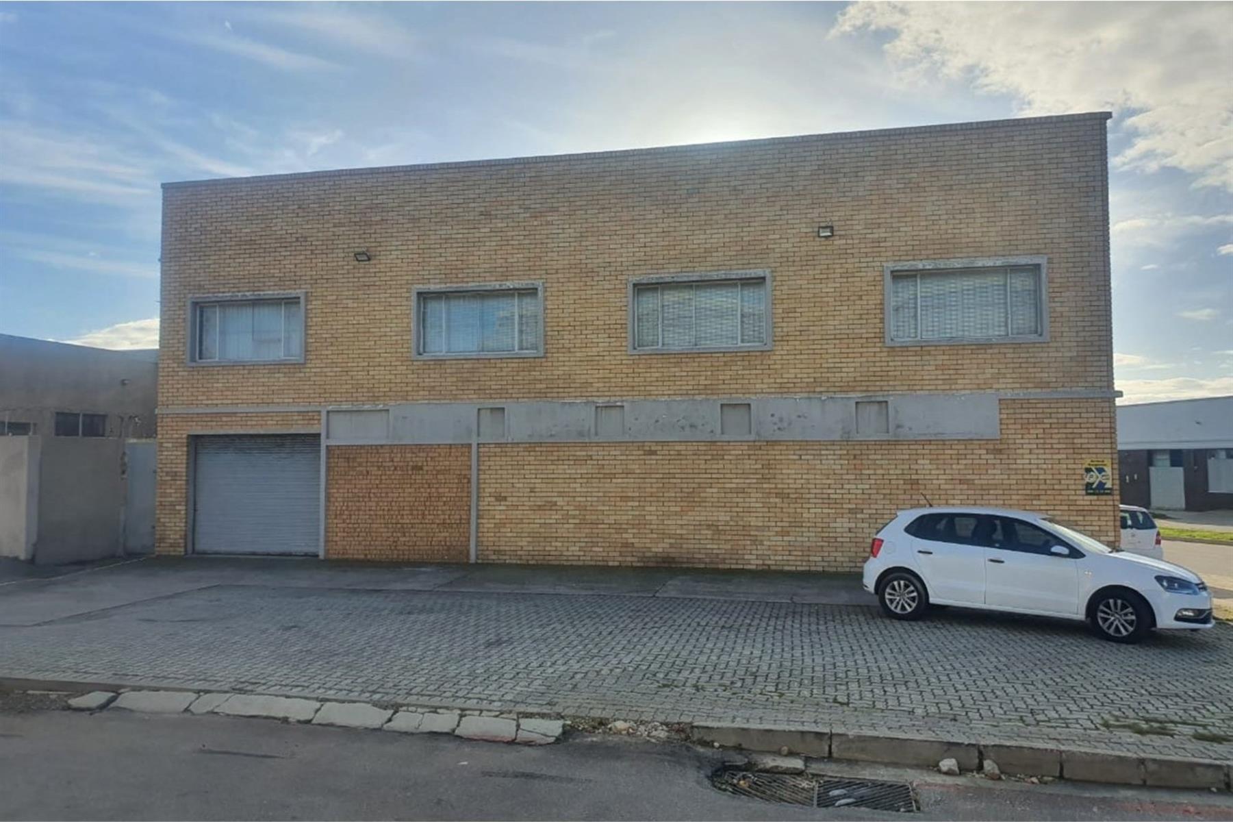 Warehouse for sale in Sidwell, Port Elizabeth, 31 Wright Street, Sidwell, Port Elizabeth, Eastern Cape, 300 m²
